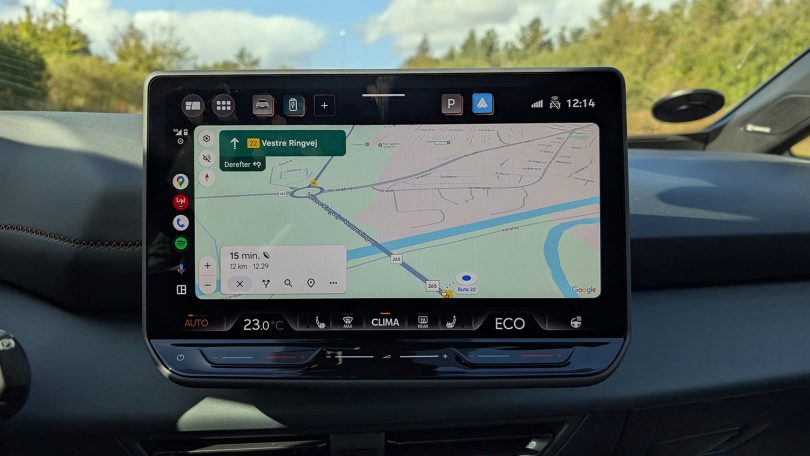 Nu kan du rapportere hændelser i Google Maps til Android Auto