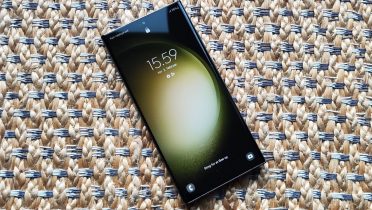 Samsung strammer sikkerheden på låseskærmen