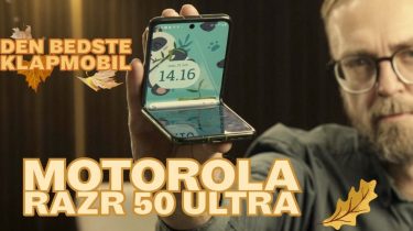 Test af Motorola Razr 50 Ultra: Fed, foldbar og fristende