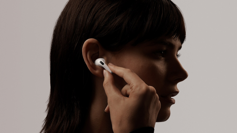 Apple AirPods får live-oversættelse senere i år