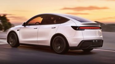 Ny Tesla Model Y er populær – 50.000 bestillinger på én dag