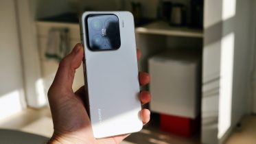 Test af Xiaomi 15 – den bedste lille flagskibsmobil?