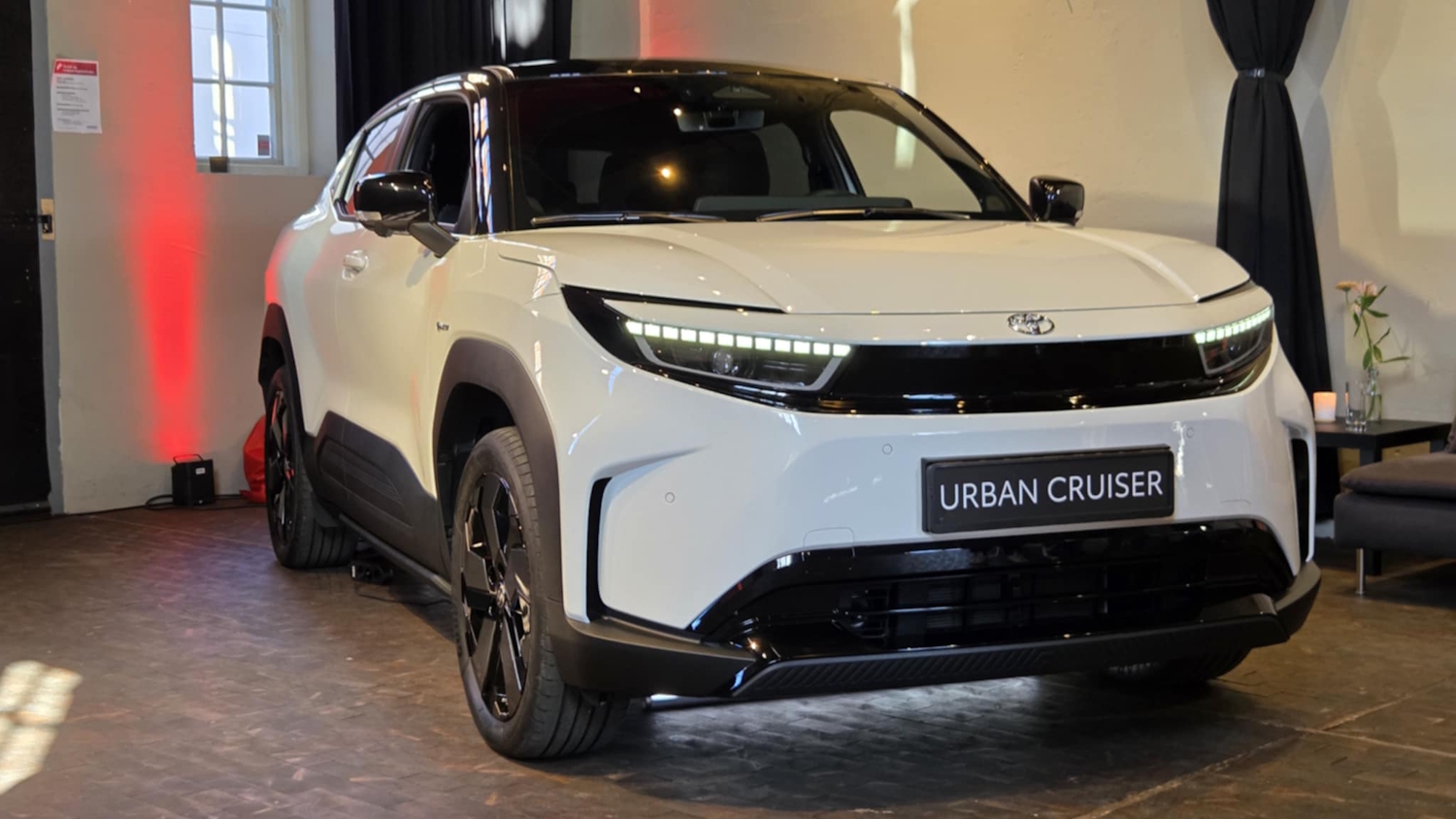 Toyota afslører dansk pris på bybilen Urban Cruiser