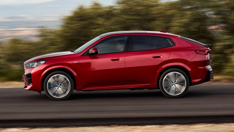 Importer brugt BMW iX2 fra Tyskland og spar 56.000 kr.