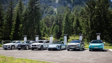 Kør selv-ferie i elbil: Er Tesla, IONITY eller Clever billigst? Se sammenligning