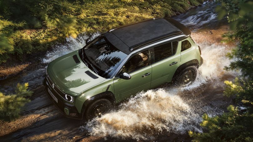 Renault 4 E-Tech Electric vist frem med firhjulstræk