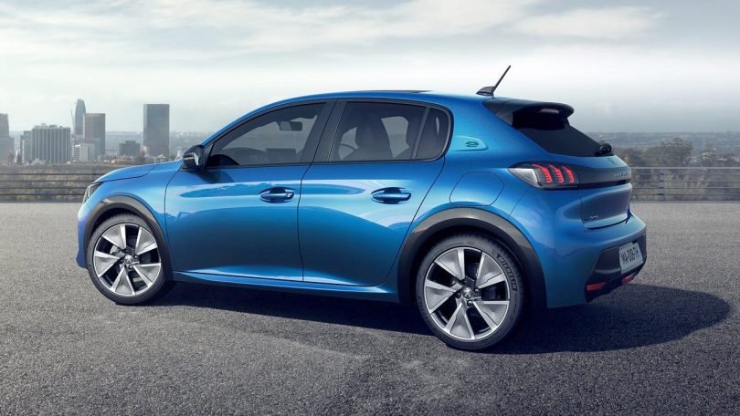 Peugeot afslører ny e-208 GTi ved Le Mans 2025