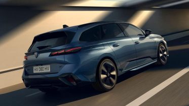 Ny Peugeot E-308 har forbedret rækkevidde