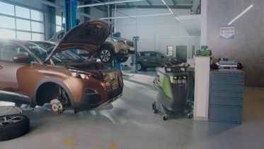 Se elbilers serviceinterval og pris på serviceeftersyn