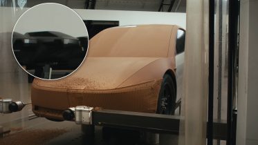 Tesla teaser for ny elbil