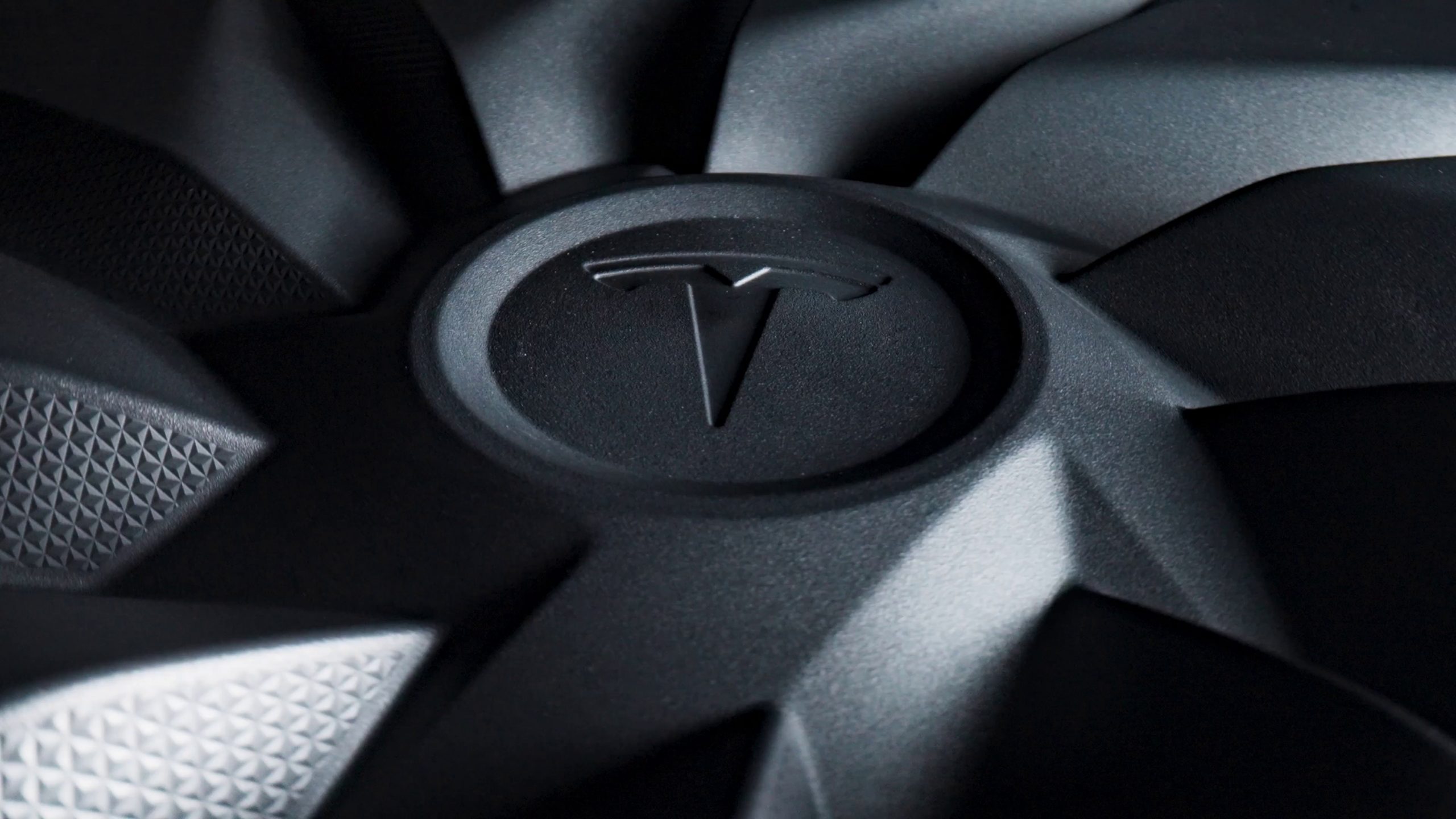 Nu kommer den “billige” Tesla Model Y Standard