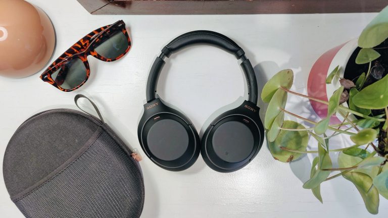 Guide: De 5 bedste trådløse over-ear høretelefoner