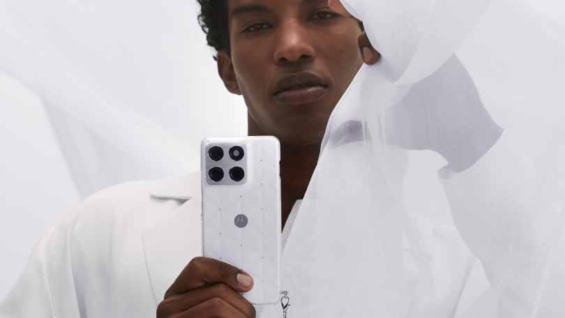 Motorola Edge 70 lanceret årets Pantone Farve 2026