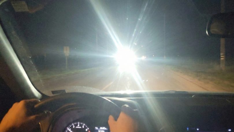 Kraftige LED-lygter blænder trafikanter som aldrig før