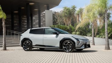 Test af Kia EV4 – fornuftig familiebil med lang rækkevidde