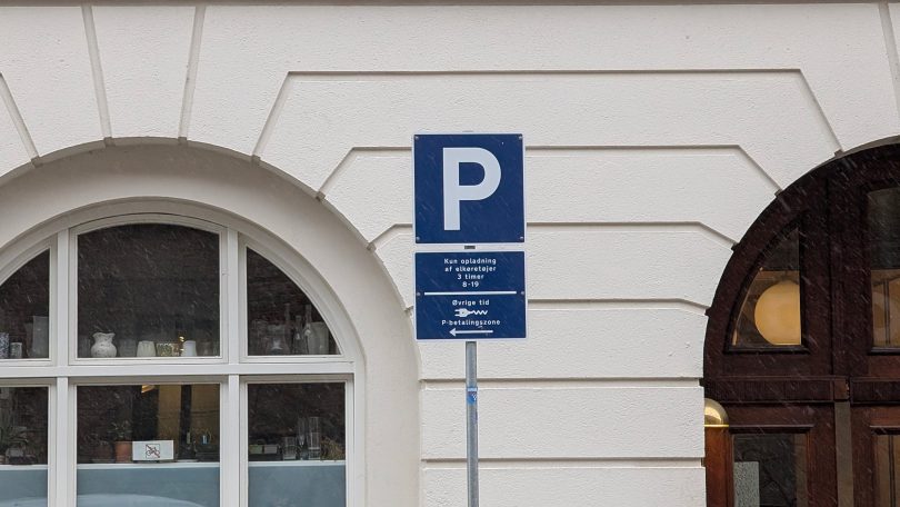 Sådan læser du parkeringsskiltene og undgår afgifter
