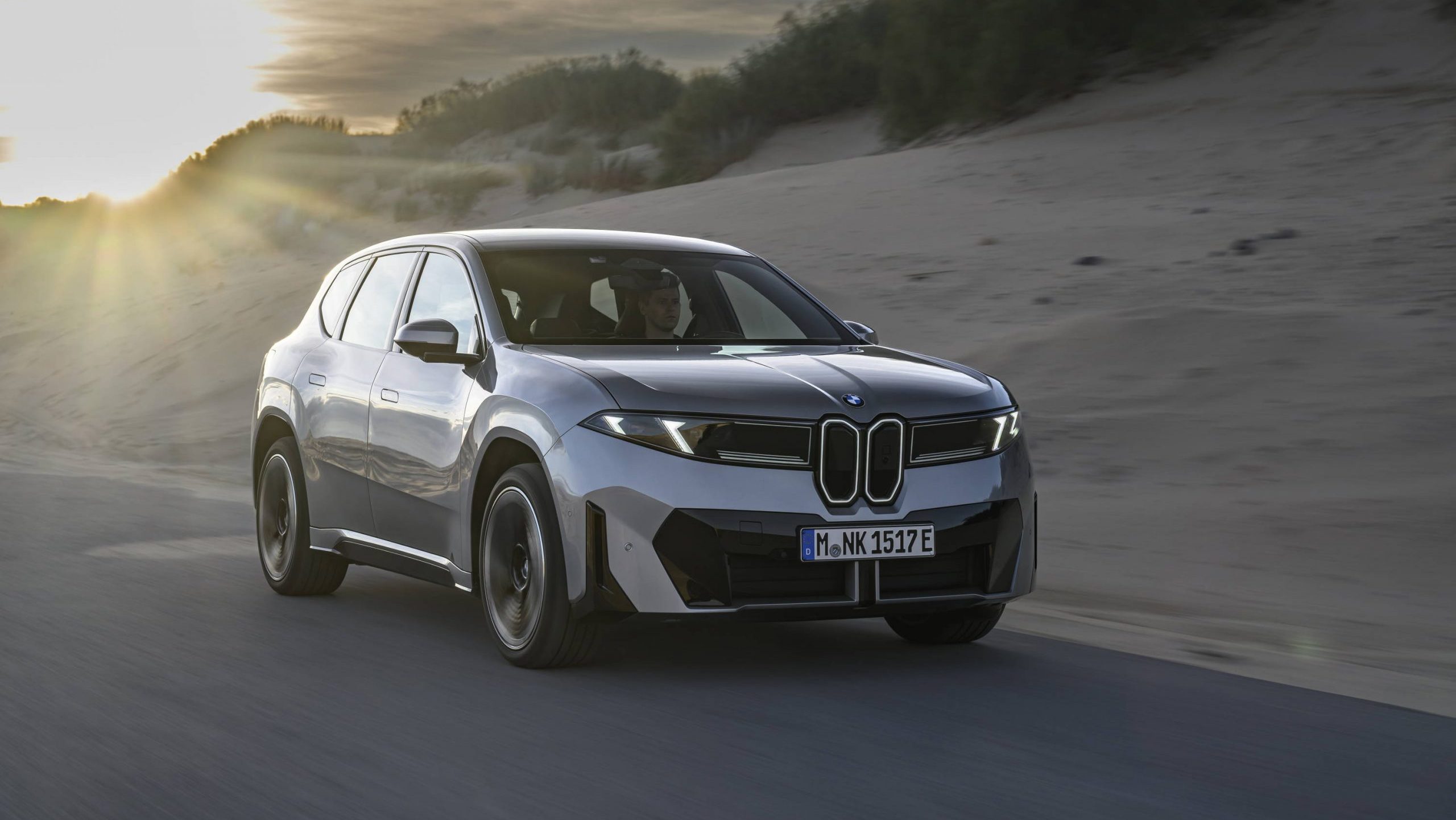 Ny BMW iX3 lader dobbelt så hurtigt