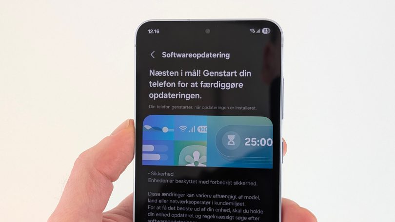 Kæmpe hul i EU-loven: Mobilproducenter slipper for at opdatere din telefon