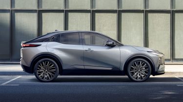 Toyota med nyt leasingtilbud: C-HR+ med 609 km rækkevidde