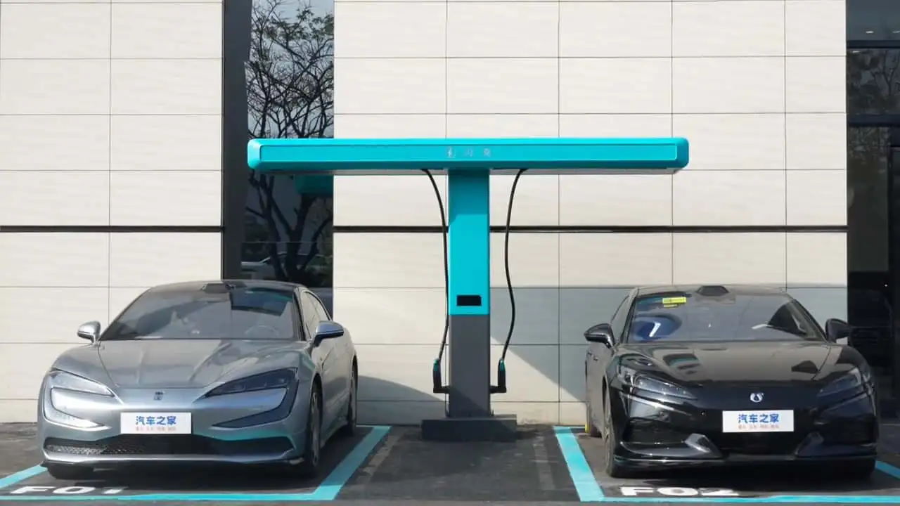 Nu bliver det vildt: 1.500 kW-lynladere kommer til Europa