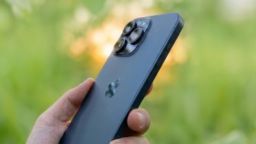 EU slår hårdt tilbage: Apple er selv skyld i Siri-fadæse