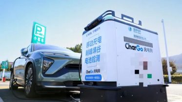 Kinas vilde løsning: Ladestanderen kommer til dig