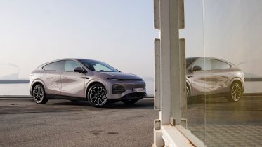 Xpeng tjener endelig penge – med hjælp fra en konkurrent