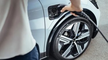 Nye dæk giver elbiler 10 % mere rækkevidde