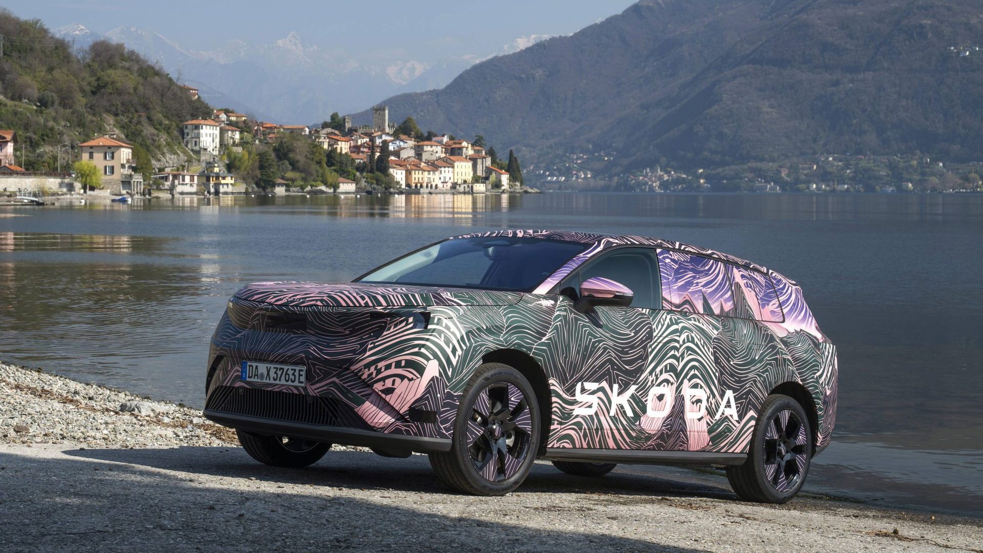 Skoda teaser for kæmpe elbil: Lover luksus og plads