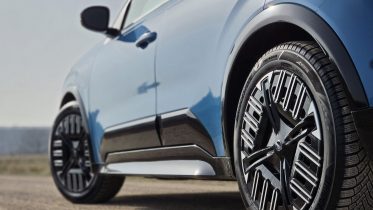 Verdensnyhed: Gør elbiler uafhængige af opladning