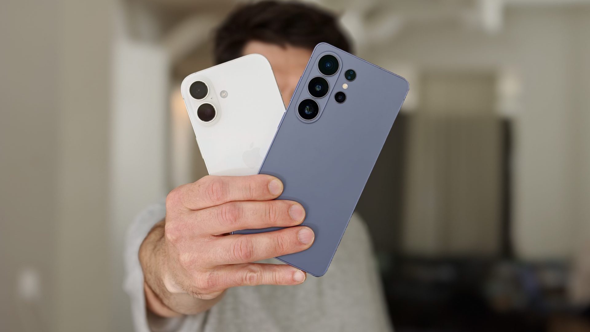 iPhone vs. Android: Hvilken mobil skal du vælge i 2026?