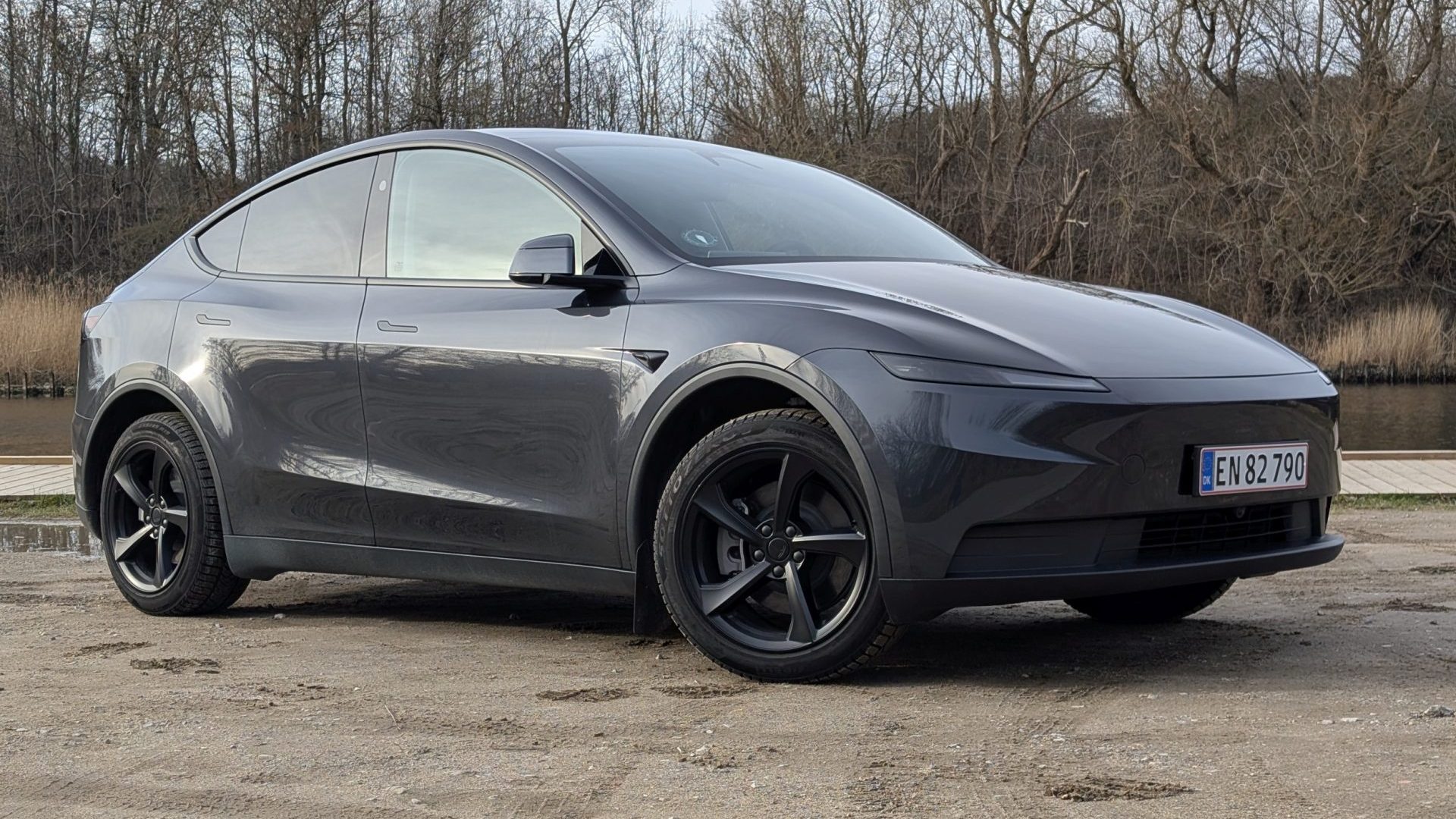 Guide til Tesla FSD: Sådan bliver du selvkørende i Danmark