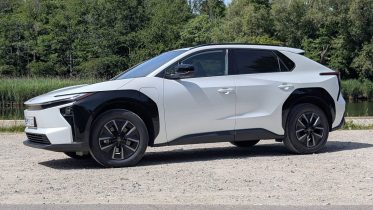 Test af Toyota bZ4X – den fornuftige familie-SUV