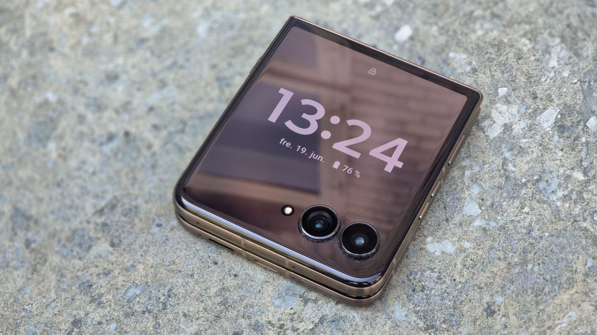Video: Motorola Razr 70 Ultra – bedste foldbare klapmobil?