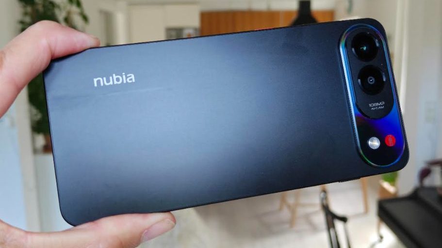 Test af Nubia Air Pro – supertynd mobil med overraskende meget værdi