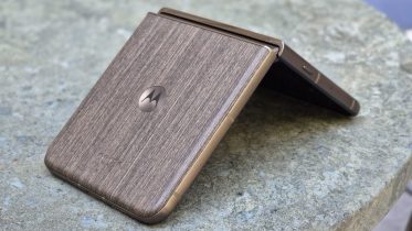 Sommerens vigtigste accessory? Smartphonen er blevet en del af din personlige stil
