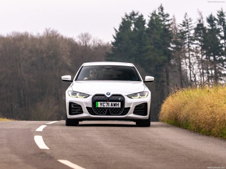 BMW i4 - Mobilsiden.dk