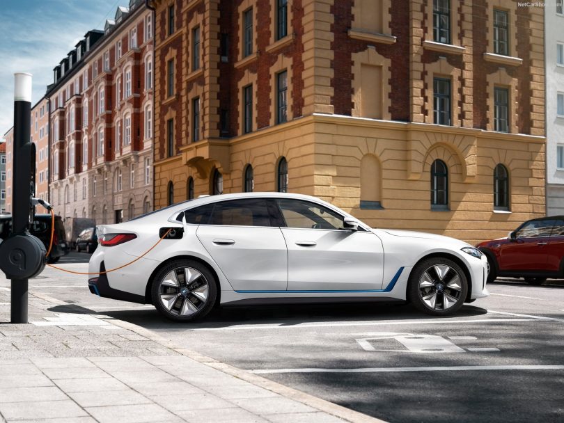 BMW i4 - Mobilsiden.dk