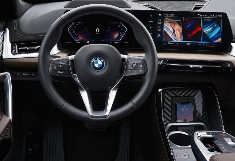 BMW iX1 - Mobilsiden.dk