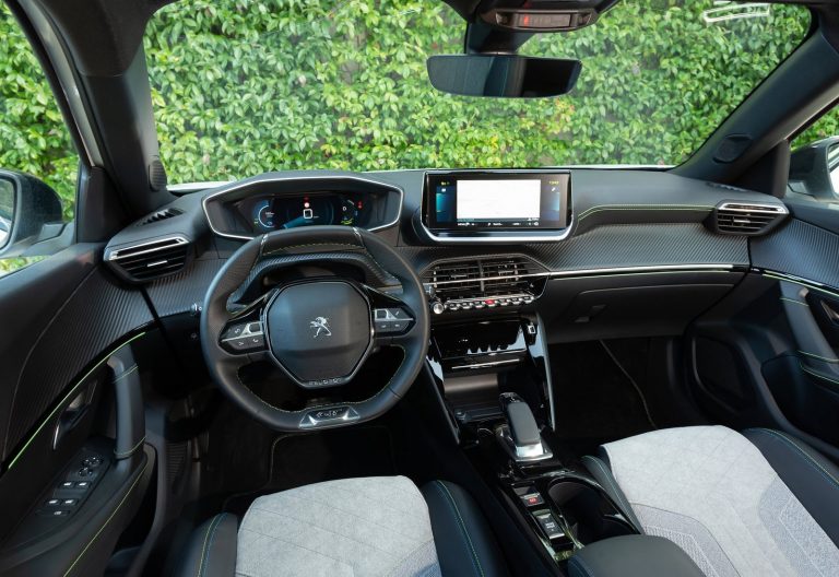 Peugeot e-2008 - Mobilsiden.dk
