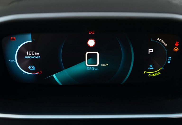 Peugeot e-2008 - Mobilsiden.dk
