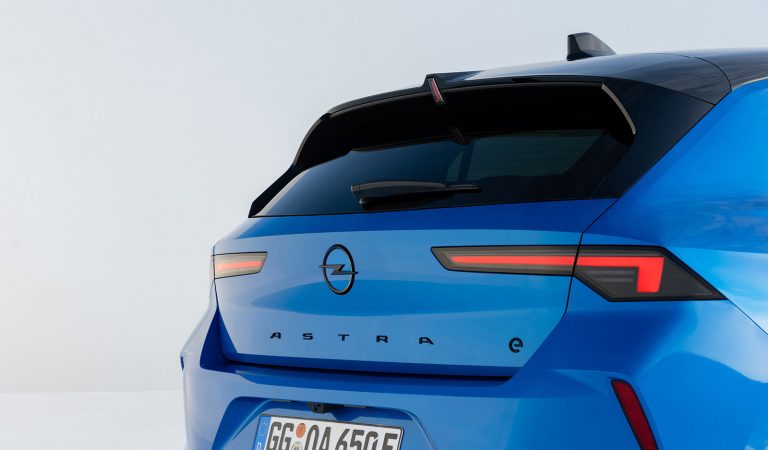 Opel Astra Electric Sports Tourer - Mobilsiden.dk