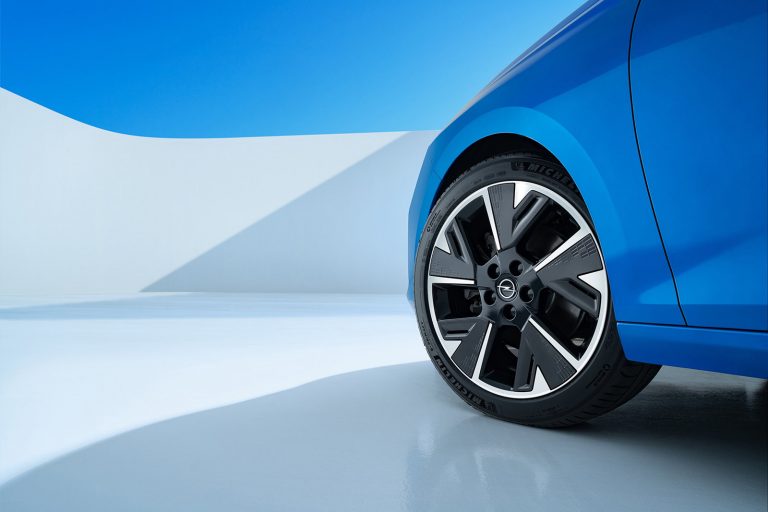 Opel Astra Electric Sports Tourer - Mobilsiden.dk