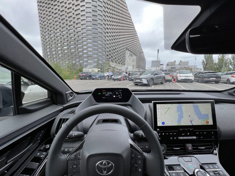 Toyota bZ4X - Mobilsiden.dk