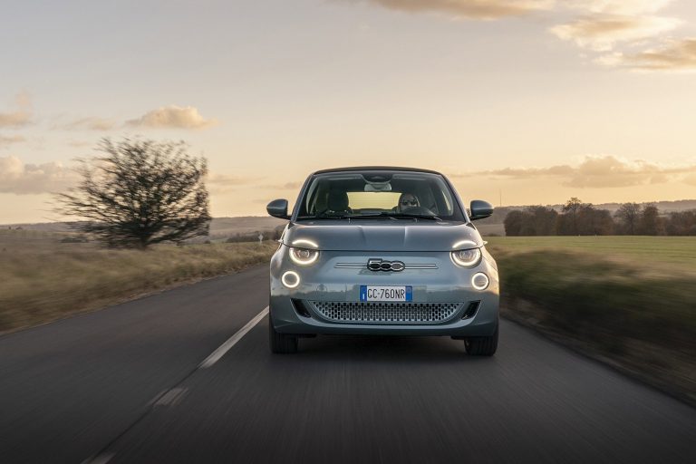 Fiat 500 Electric Cabriolet - Mobilsiden.dk