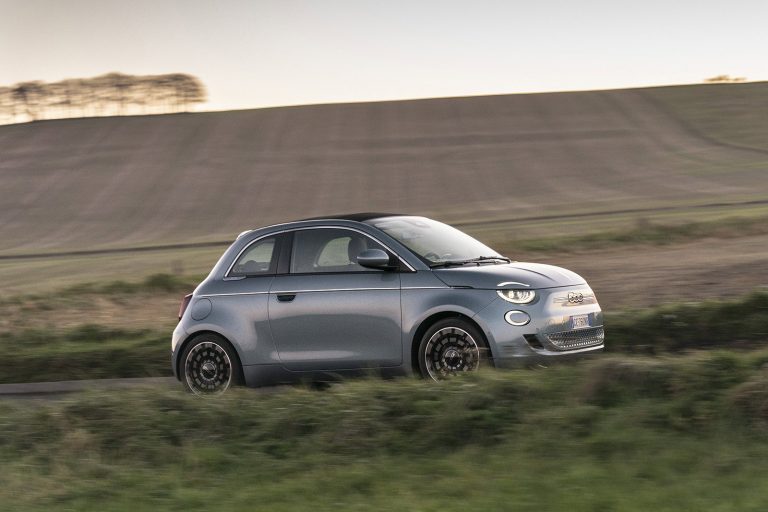 Fiat 500 Electric Cabriolet - Mobilsiden.dk