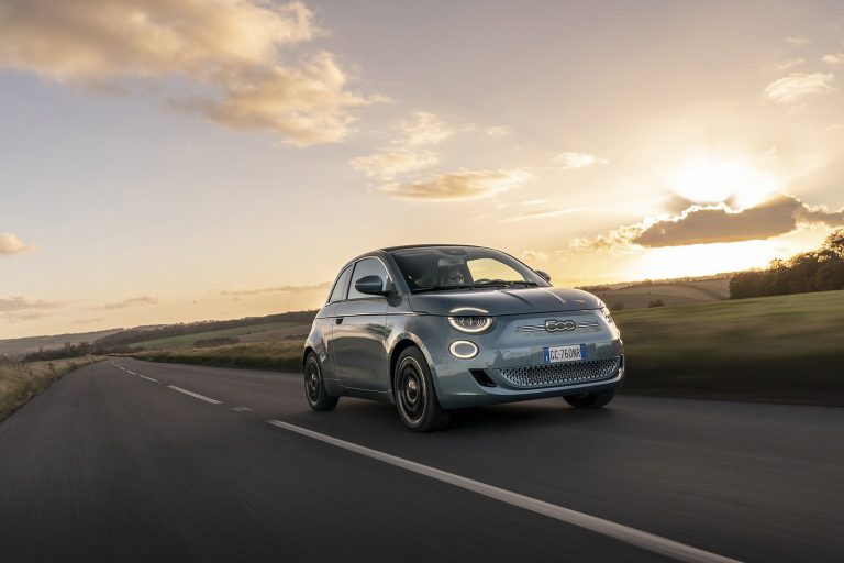 Fiat 500 Electric Cabriolet - Mobilsiden.dk