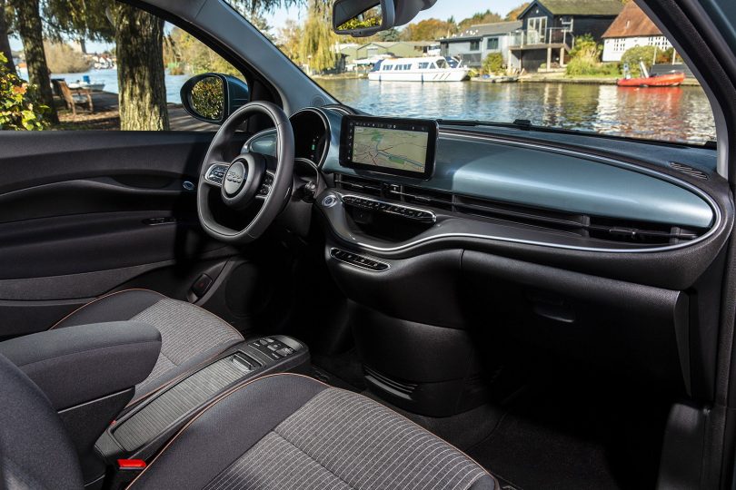 Fiat 500 Electric Cabriolet - Mobilsiden.dk