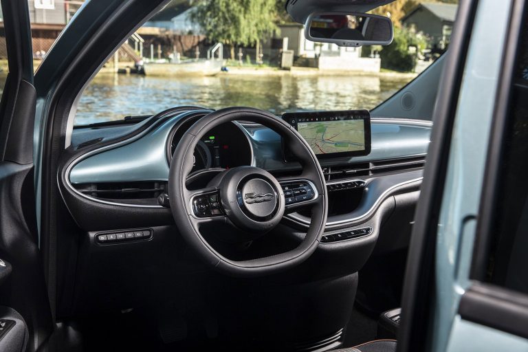 Fiat 500 Electric Cabriolet - Mobilsiden.dk