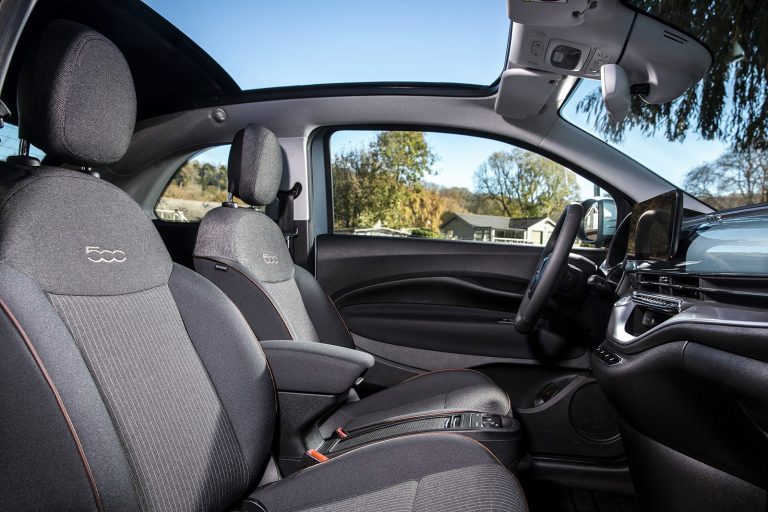 Fiat 500 Electric Cabriolet - Mobilsiden.dk